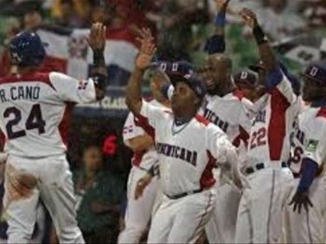 MLB unveils Dominican Republic's WBC Jersey for 2023, how does it compare  to past designs?