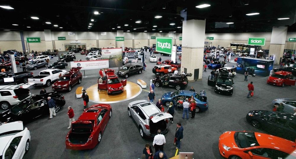 Biggest auto fair boasts 6.5 rates; hybrids