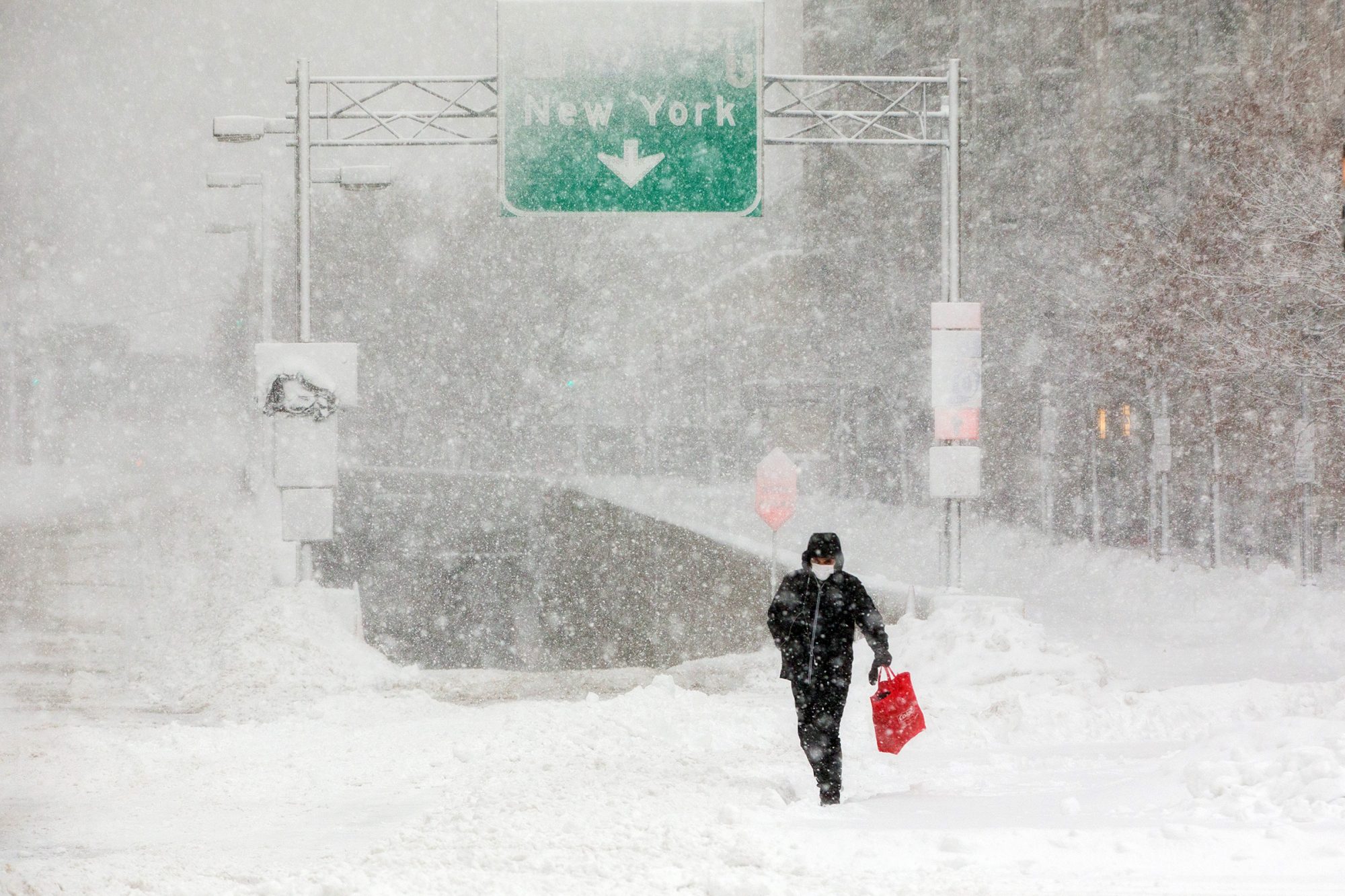 30 flights cancelled between Santo Domingo and eastern U.S. due to snow