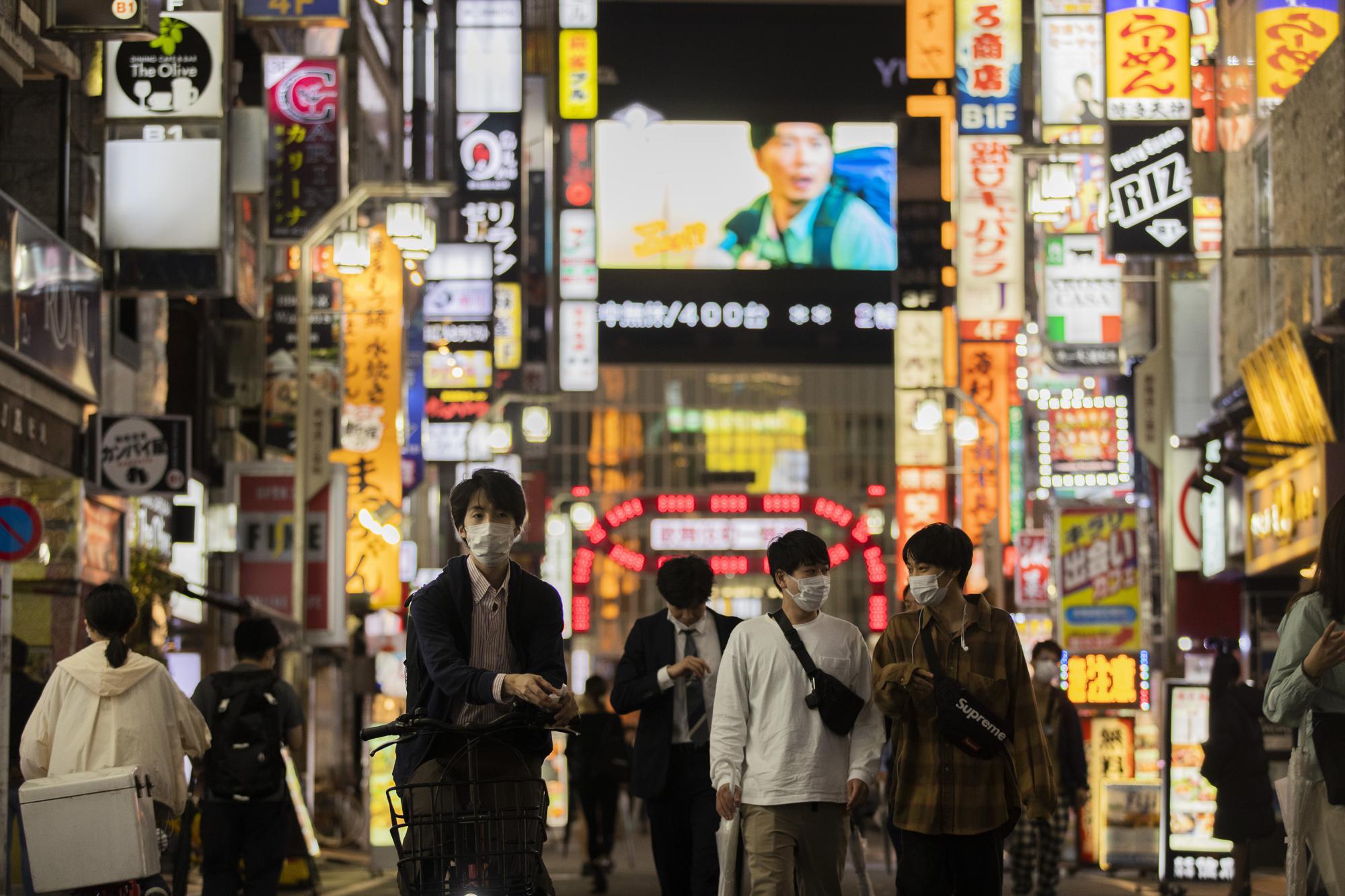 A sudden success against the virus baffles Japan