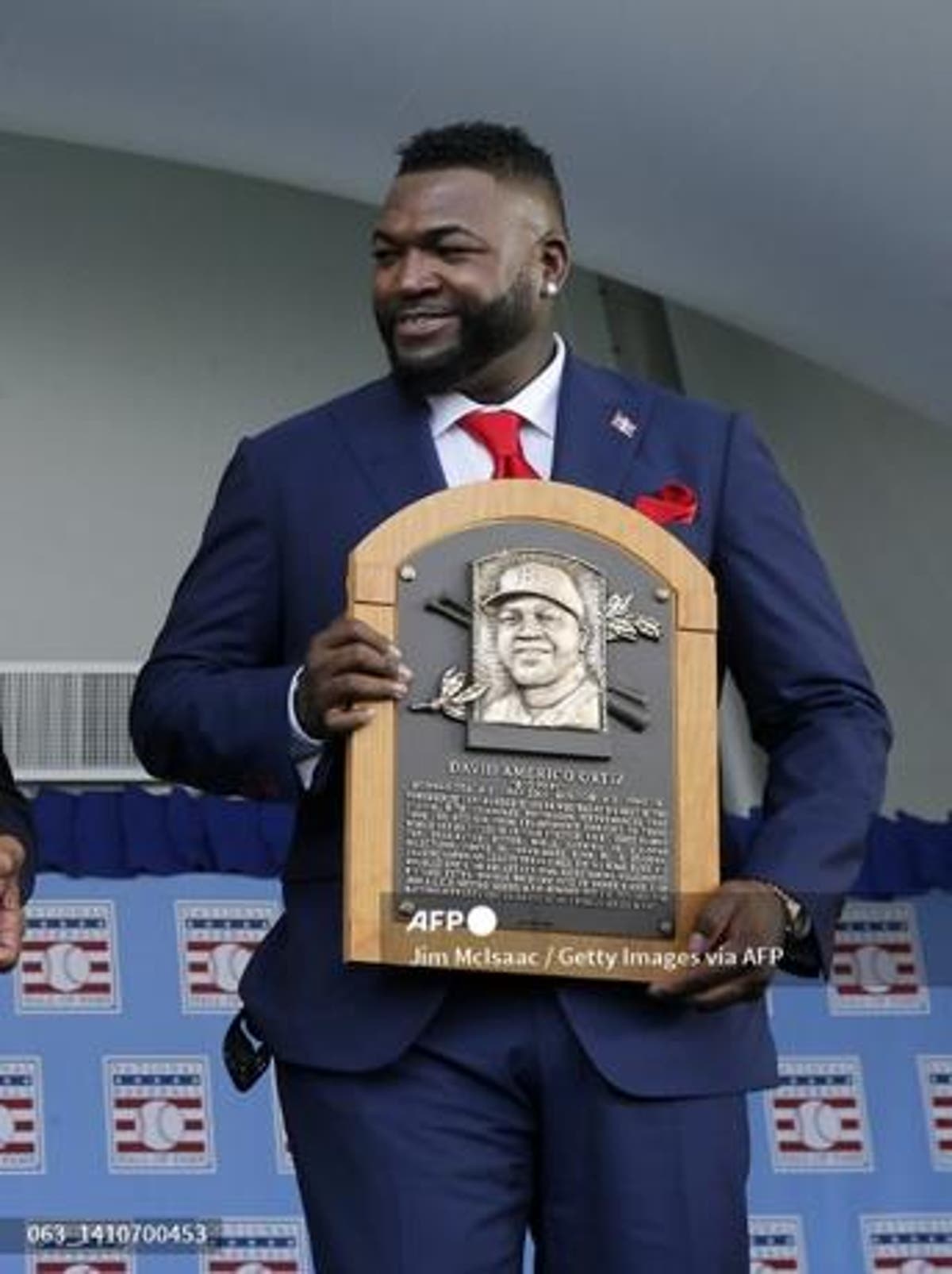 Fellow Dominican star David Ortiz salutes Pedro Martinez