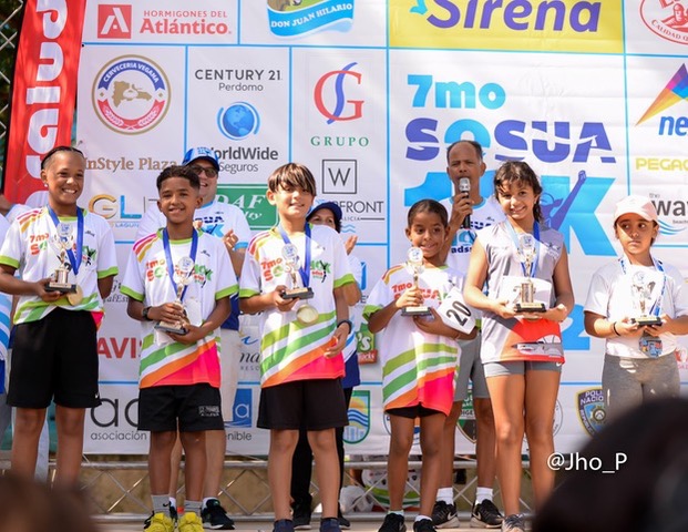 Pedro Martínez helps in the Dominican against the pandemic Líder en deportes