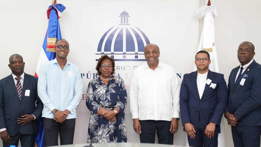 Dominican government seeks to expand relations with Angola, oil and gas producing country