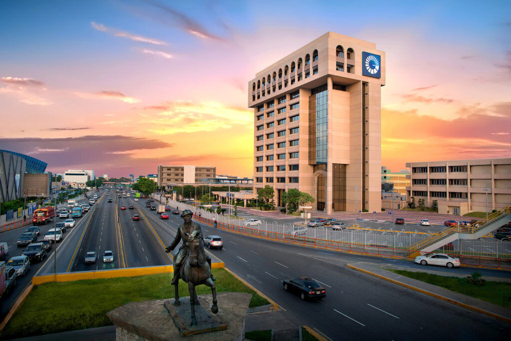 Banco Popular Dominicano, Financial service