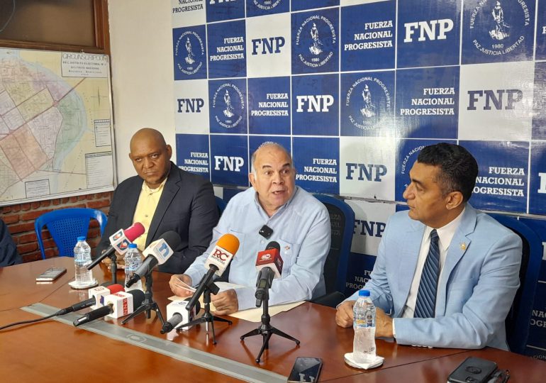 Pelegrín Castillo urges ban on April 27 Agradecido march