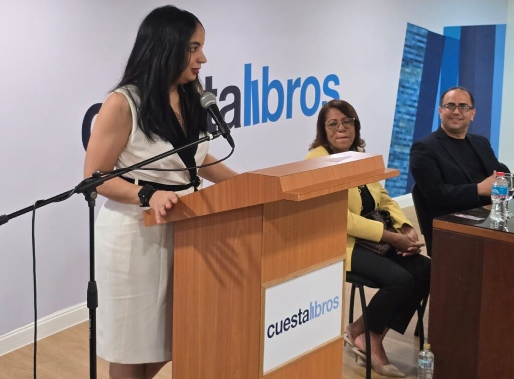Dominican author Edna Pepén launches introspective new novel at Librería Cuesta