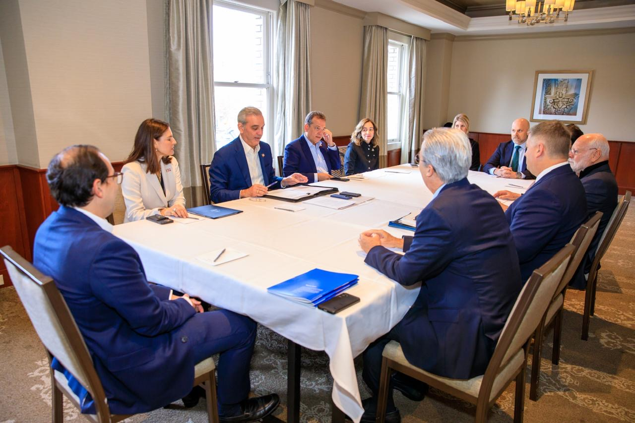 Abinader begins U.S. agenda with bilateral meeting with MySilicon Compass CEO