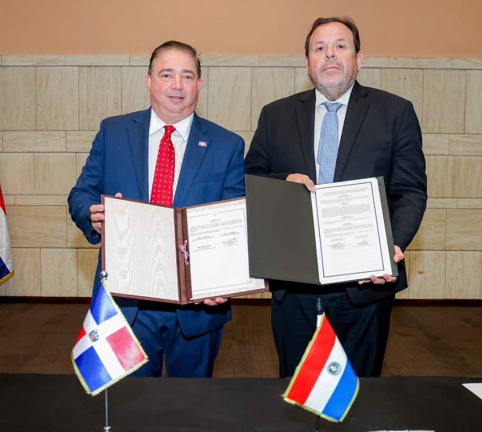 Dominican Republic and Paraguay seal agreement to strengthen air connectivity