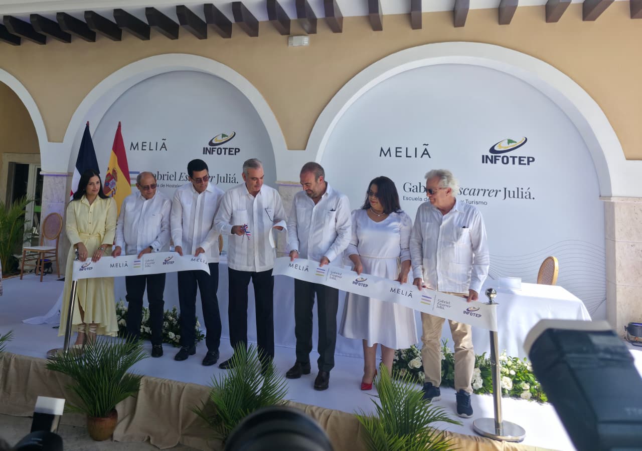 Abinader inaugurates new hospitality and tourism school in Punta Cana