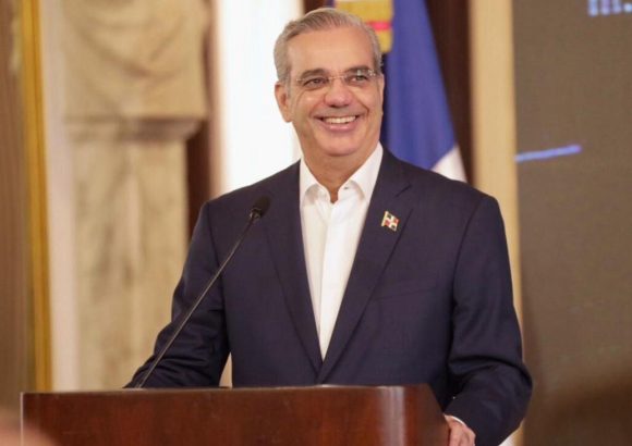 President Abinader receives Champion of Freedom Award in Miami