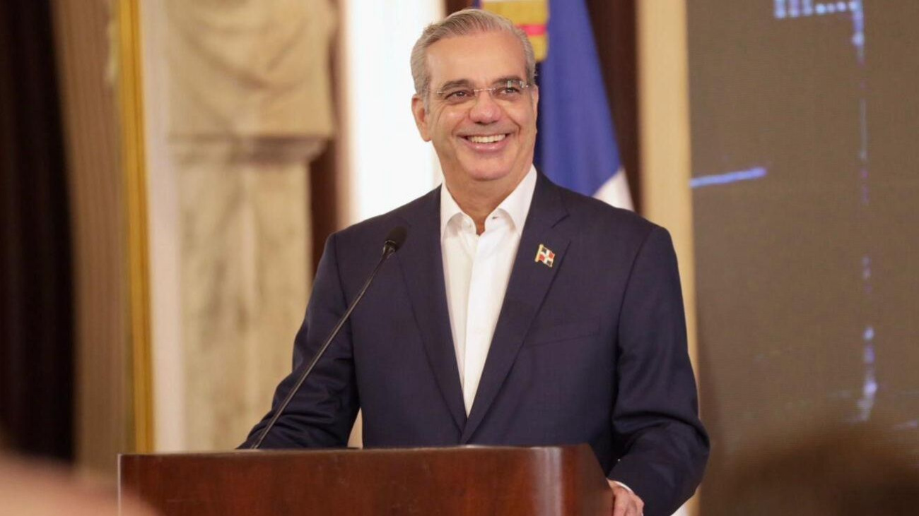 President Abinader receives Champion of Freedom Award in Miami
