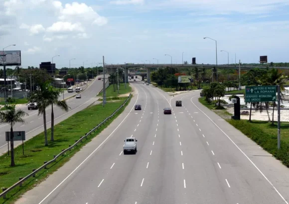 Government declares land of public utility for Las Américas Highway expansion