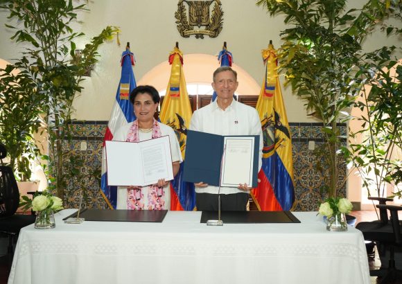 Foreign Ministers of Ecuador and Dominican Republic discuss trade, energy, and tourism