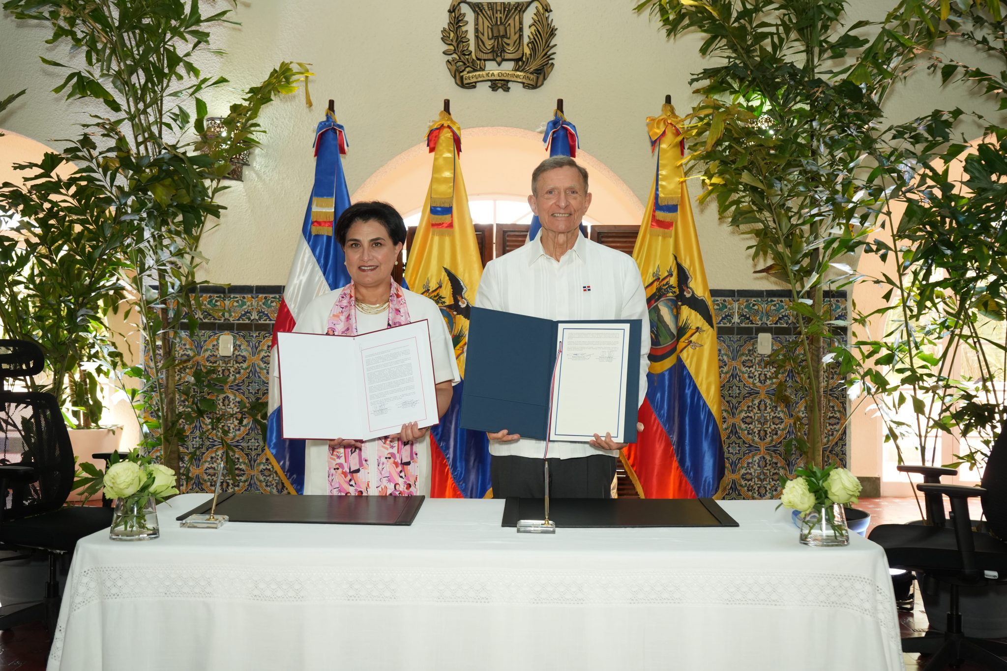 Foreign Ministers of Ecuador and Dominican Republic discuss trade, energy, and tourism