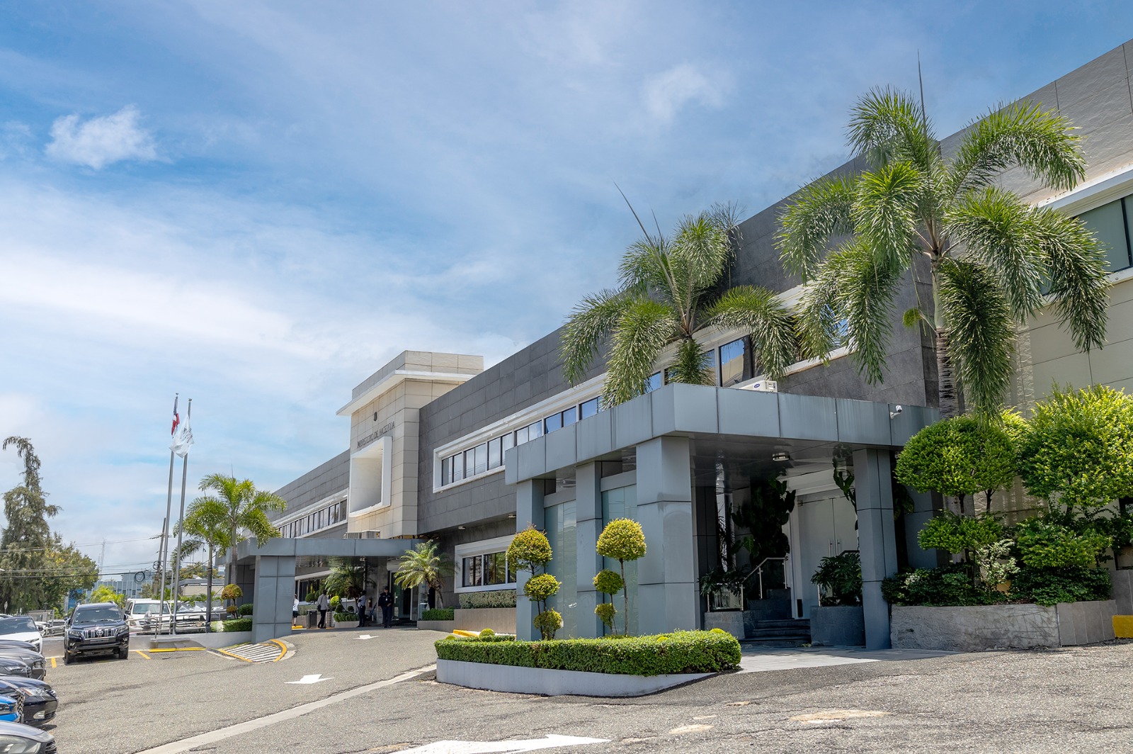 Dominican Republic’s monetary poverty rate falls to 15.4% in first quarter of 2026