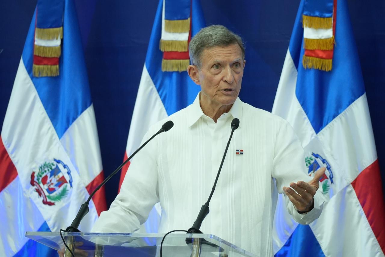Foreign Minister Álvarez defends U.S. agreement, says there is “nothing to hide”