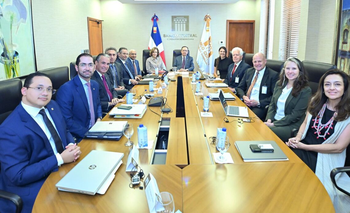 Dominican Central Bank receives U.S. Treasury delegation to advance financial inclusion