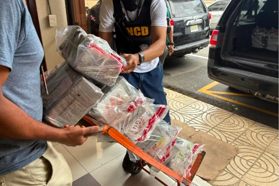 Authorities seize 123 kilograms of cocaine at Caucedo Port