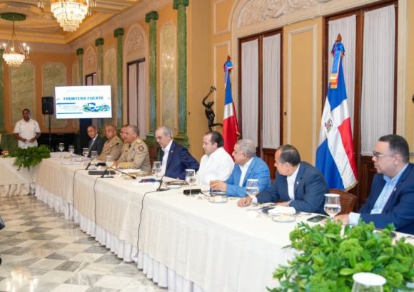 Abinader warns Haitian gangs: Dominican border will be defended