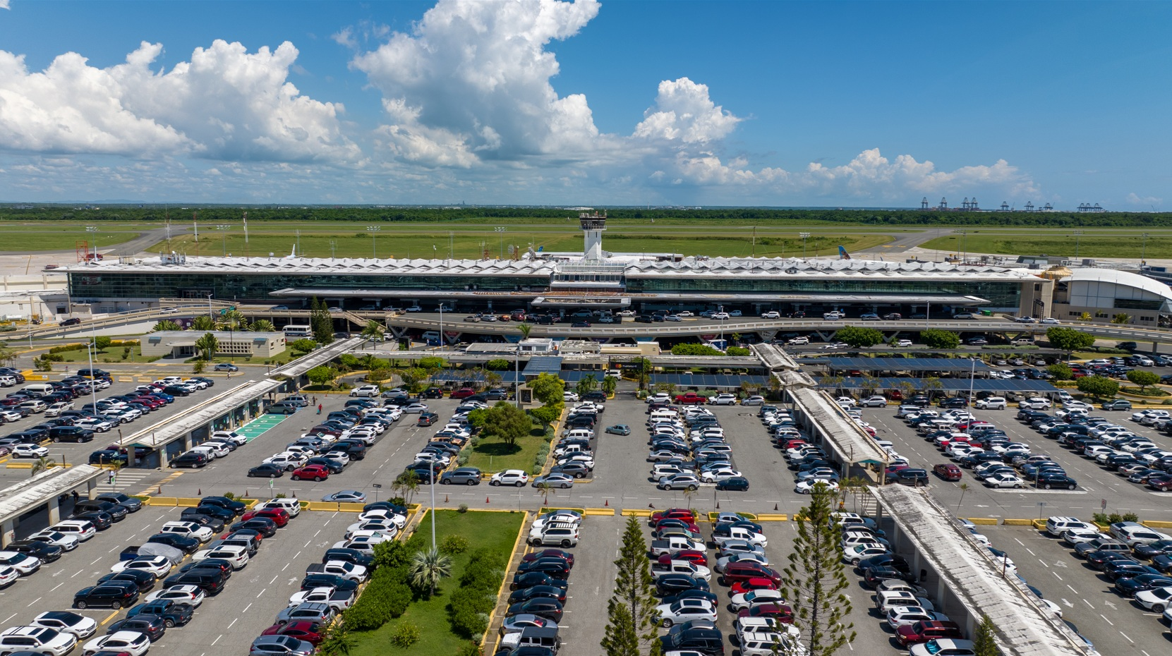 Aerodom denies cable theft reports at Las Américas International Airport
