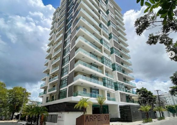 Two People Found Dead in Luxury Residential Tower in Santo Domingo’s Piantini District