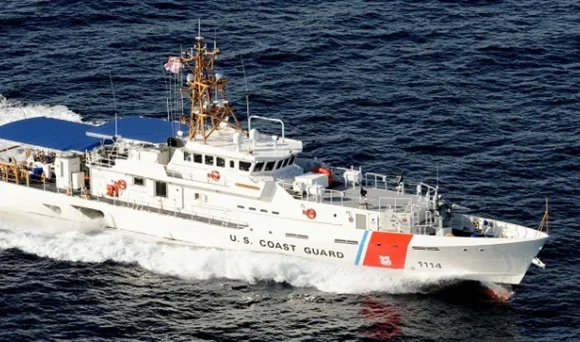 U.S. Coast Guard repatriates 32 migrants to Dominican Republic