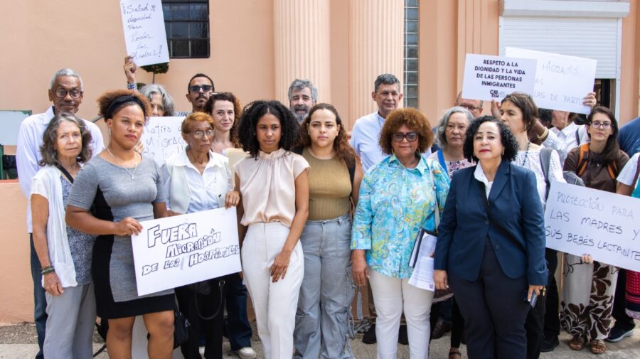 Organizaciones de derechos humanos instan a que se ponga fin a los controles migratorios en los hospitales públicos dominicanos.