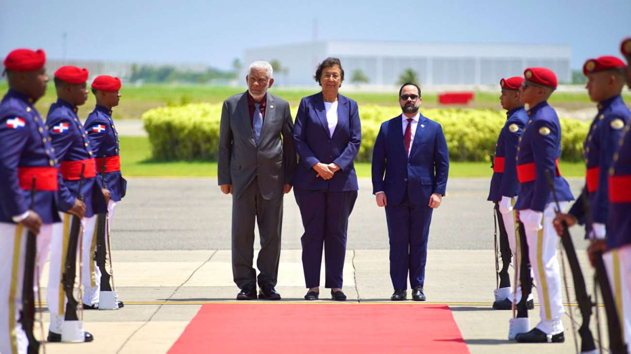 Suriname President Jennifer Geerlings-Simons arrives in Dominican Republic for official visit