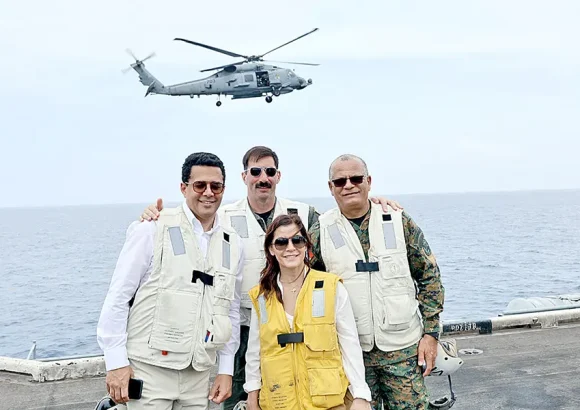 U.S. Ambassador hosts Dominican delegation aboard USS Nimitz