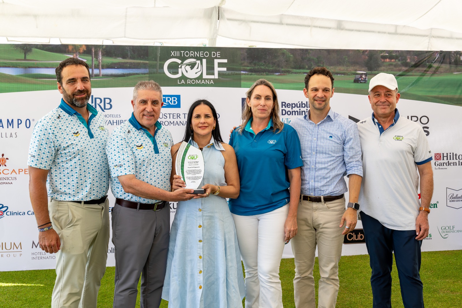 The La Romana Golf Tournament paid tribute to Deyanira Pappaterra of Banreservas