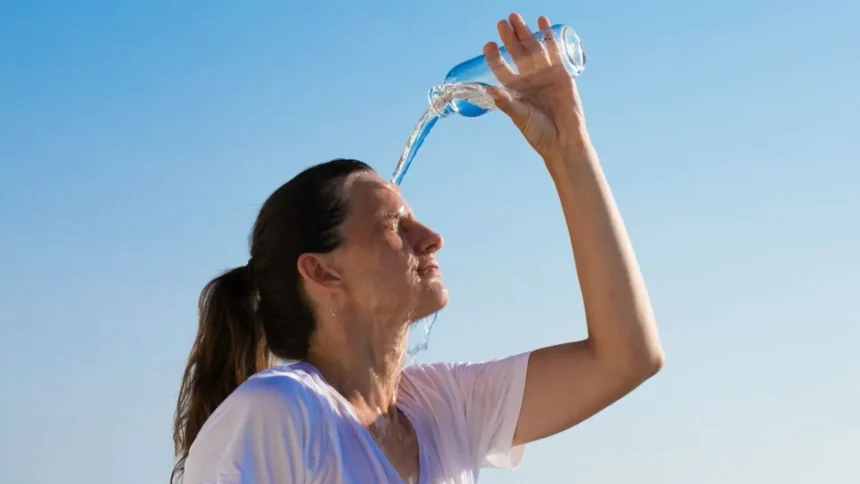 Sweltering heat will continue to affect the country this Saturday