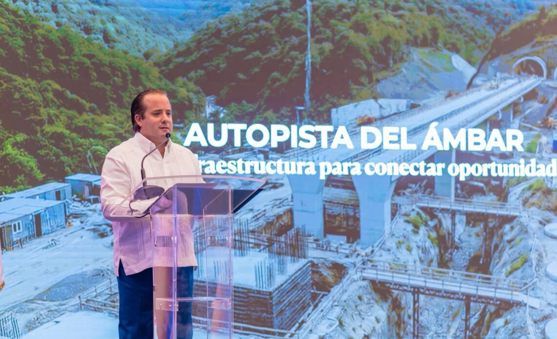Dominican Republic presents RD$32 billion Amber Highway project