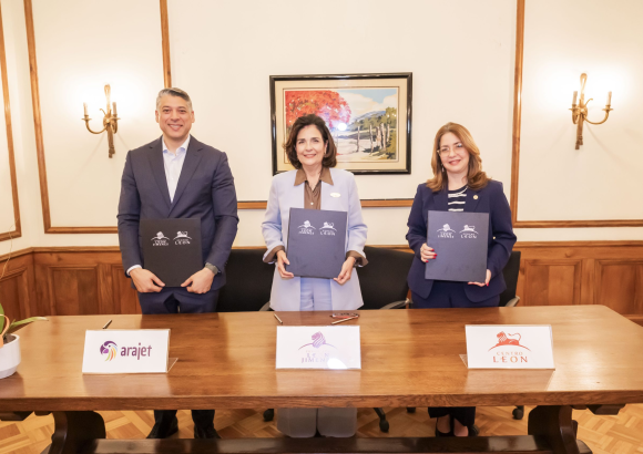 Arajet and Centro León extend alliance to showcase Dominican art internationally