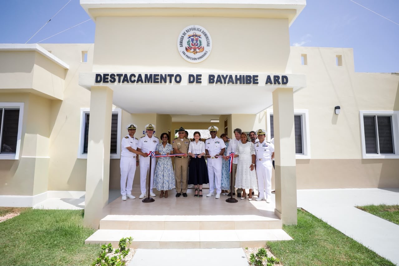 Raquel Peña launches new Armed Forces complex and water project in La Romana
