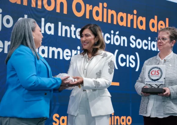Dominican Republic hands CIS presidency to Belize