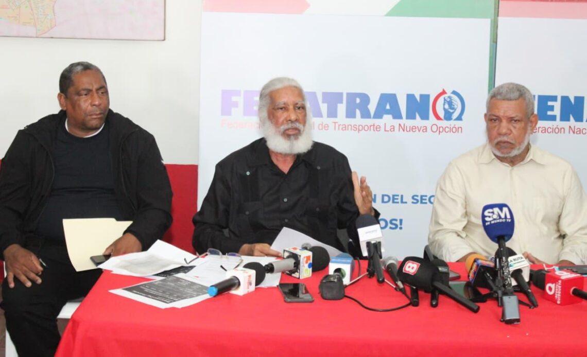 Fenatrano’s Juan Hubieres accuses Senator Antonio Marte of targeting union routes