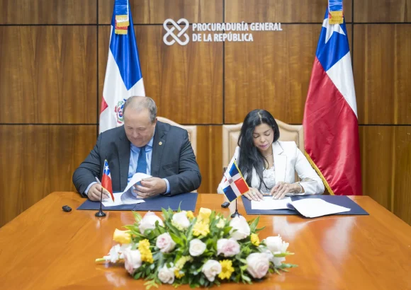 Dominican Republic and Chile sign agreement to fight human trafficking