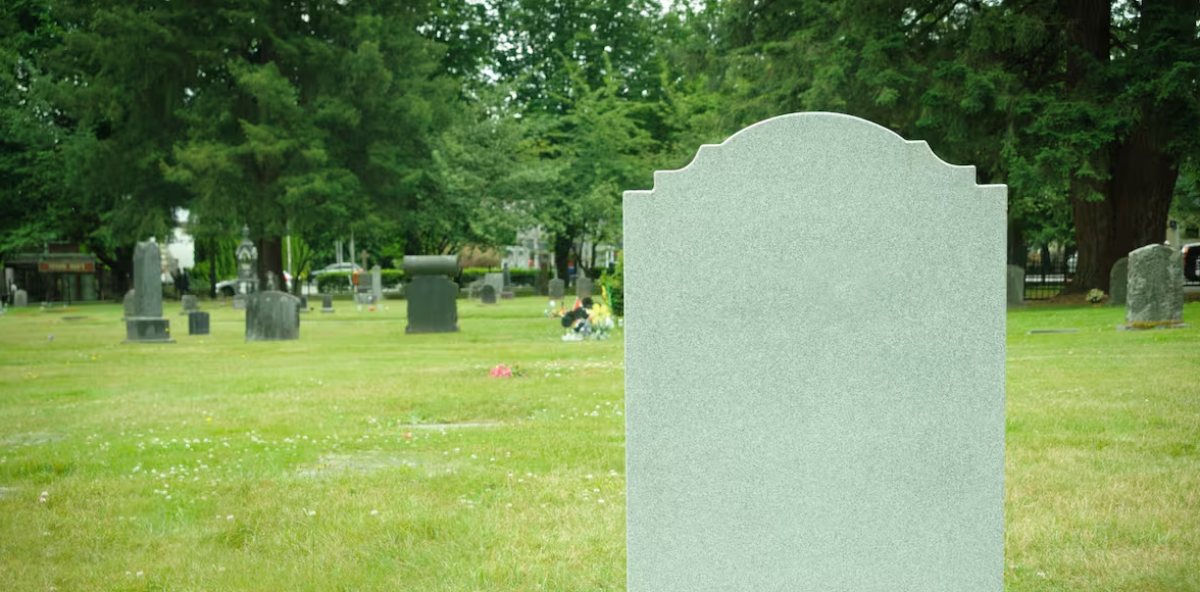 Homeless are removed “cemetery of the rich.”