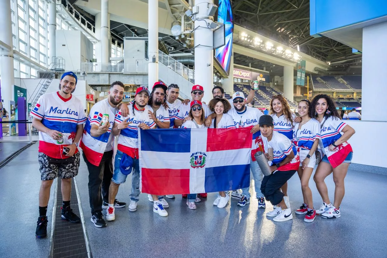 Arajet and Miami Marlins celebrate Dominican Heritage Day in Miami