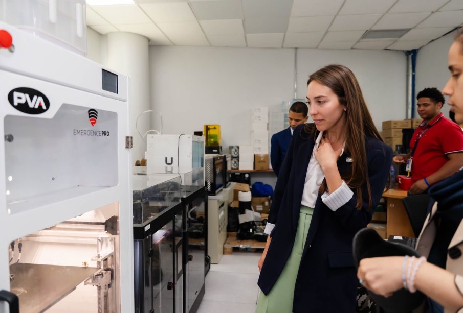 ITLA and SpaceX explore expanded internet connectivity and AI training in Dominican Republic