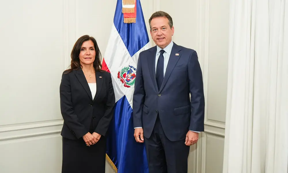 New Dominican Foreign Minister meets U.S. Ambassador in Santo Domingo