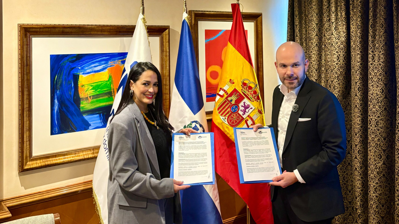 Index partners with WLO to expand higher education opportunities for Dominicans abroad