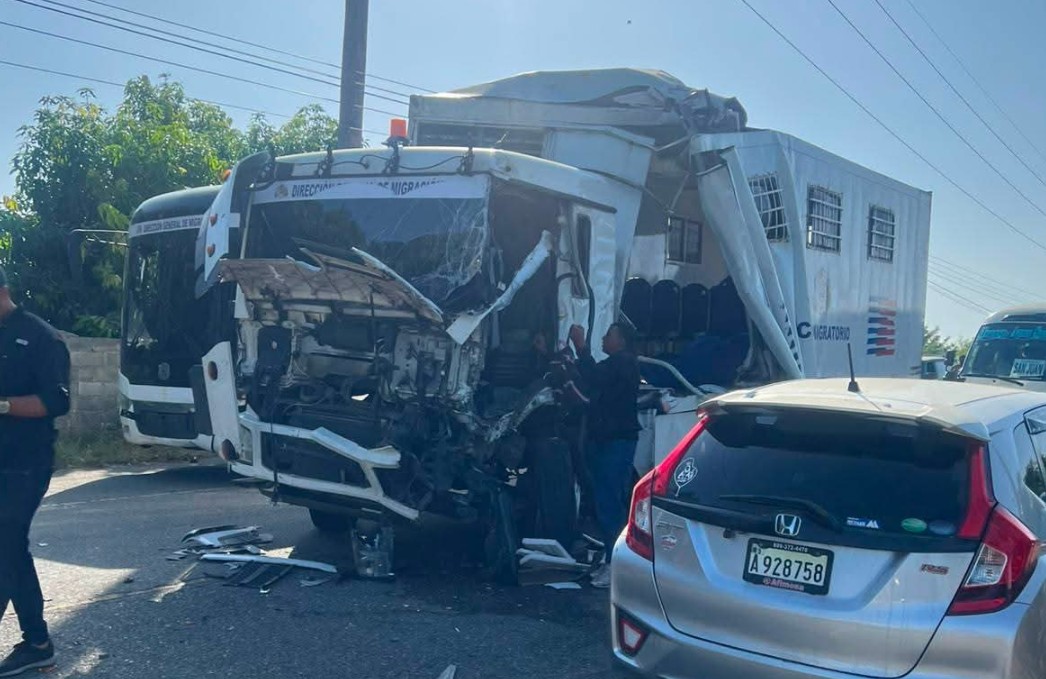 Five Haitians injured in DGM vehicle accident in San Juan