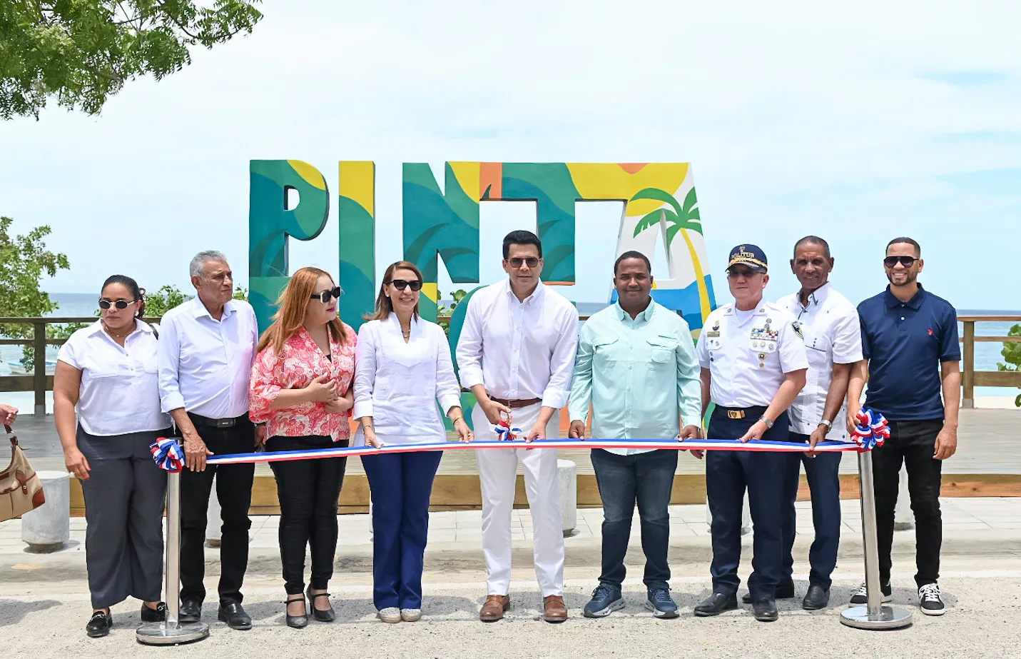 Tourism Ministry inaugurates new photo stop at Punta Rucia Beach