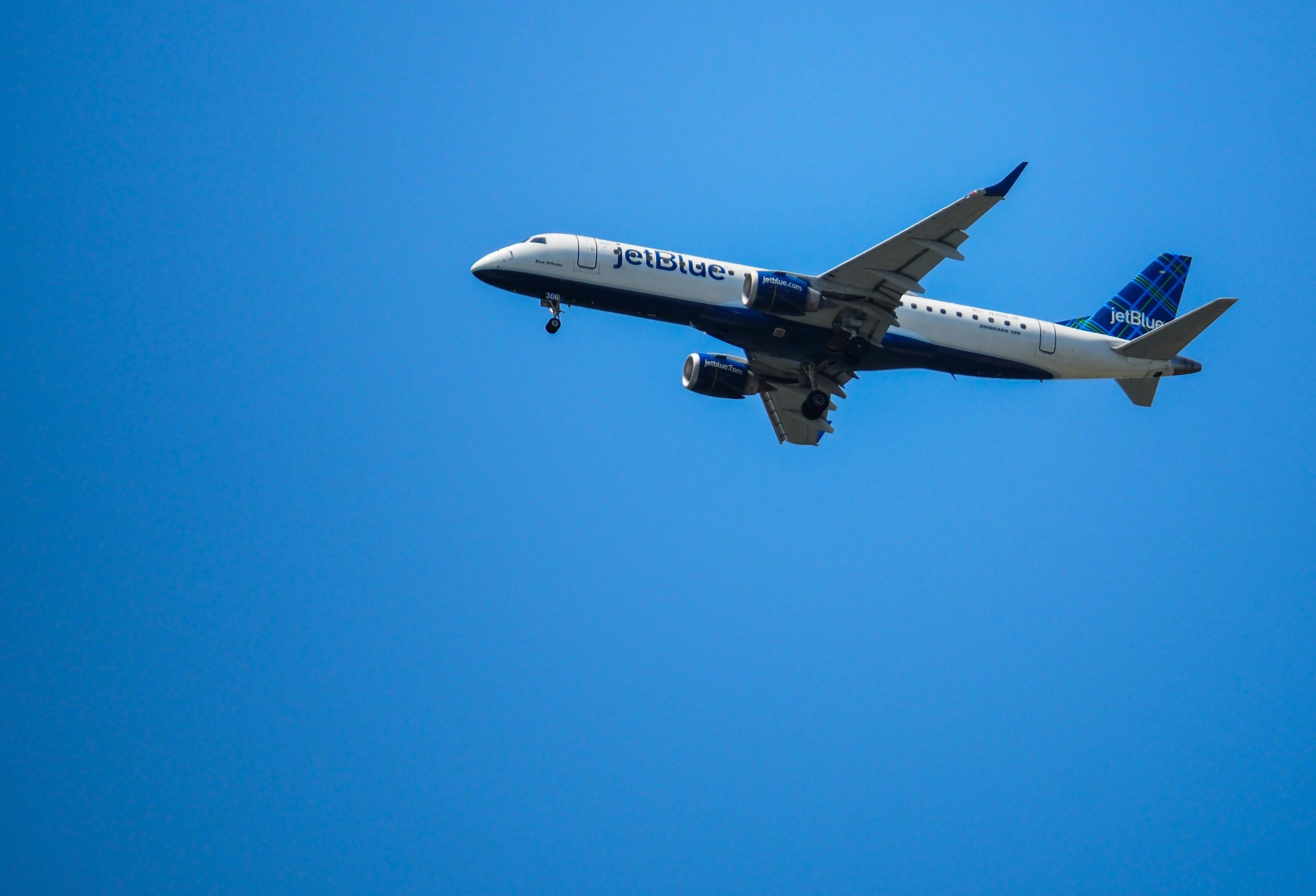 JAC says JetBlue exit may raise Newark fares temporarily as airlines adjust