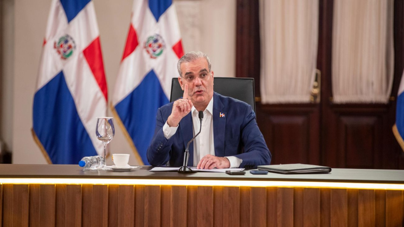 Abinader reaffirms commitment to arresting criminals as police technology and patrols expand
