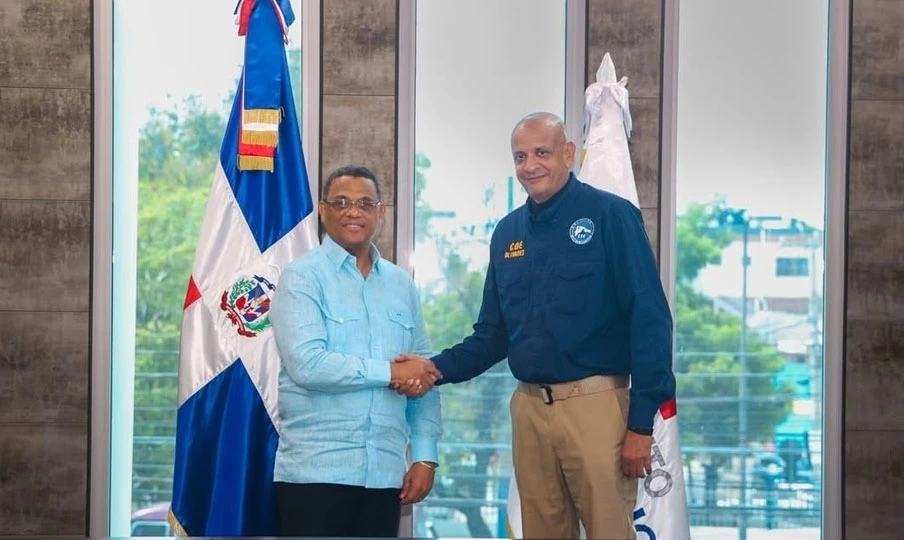 COE and Airport Department strengthen coordination for emergency response