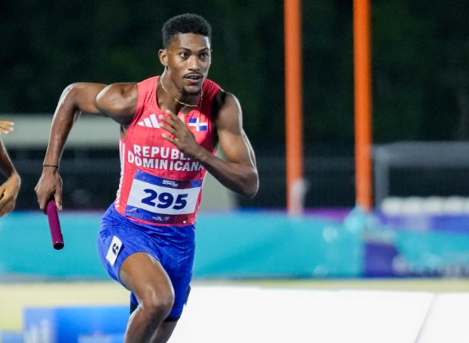 Christopher Melenciano sets new world record in 100-meter race for deaf athletes