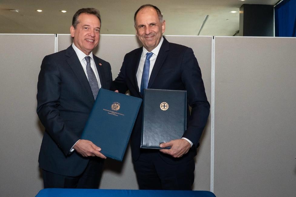 Dominican Republic and Greece sign MOU to expand economic cooperation