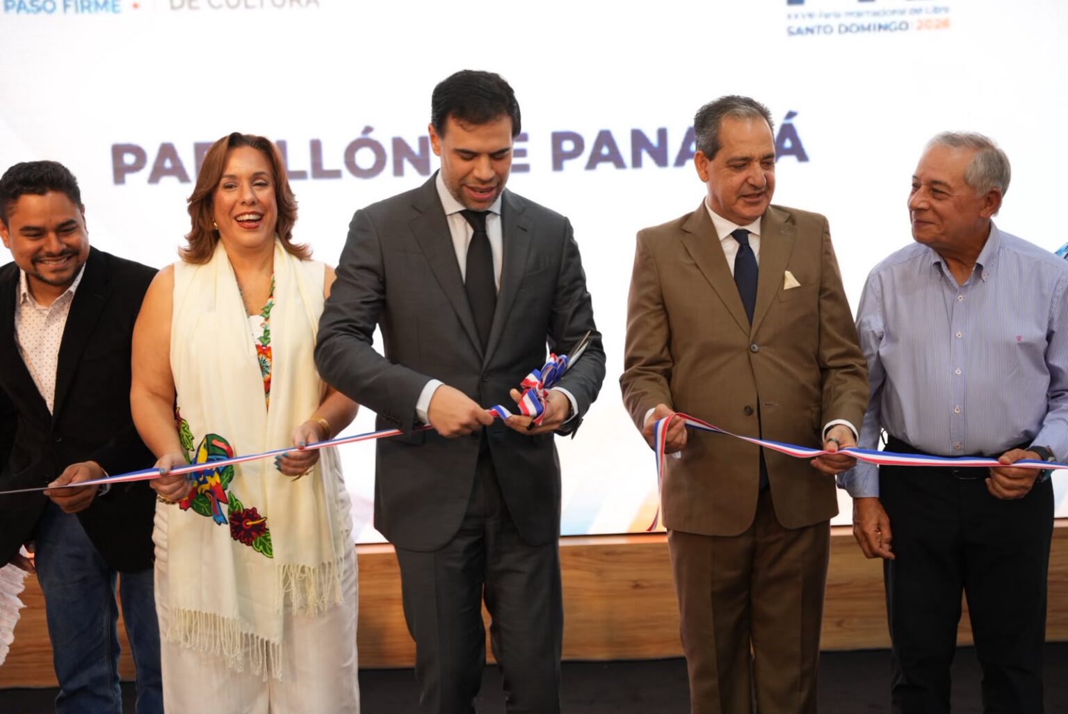 Santo Domingo Book Fair inaugurates Panama, José Mármol and Comics pavilions